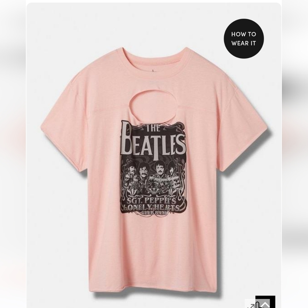 ⬇️ PRICE DROP 🆕️THE BEATLES CLASSIC FIT COTTON TEE WITH KEYHOLE CUTOUT